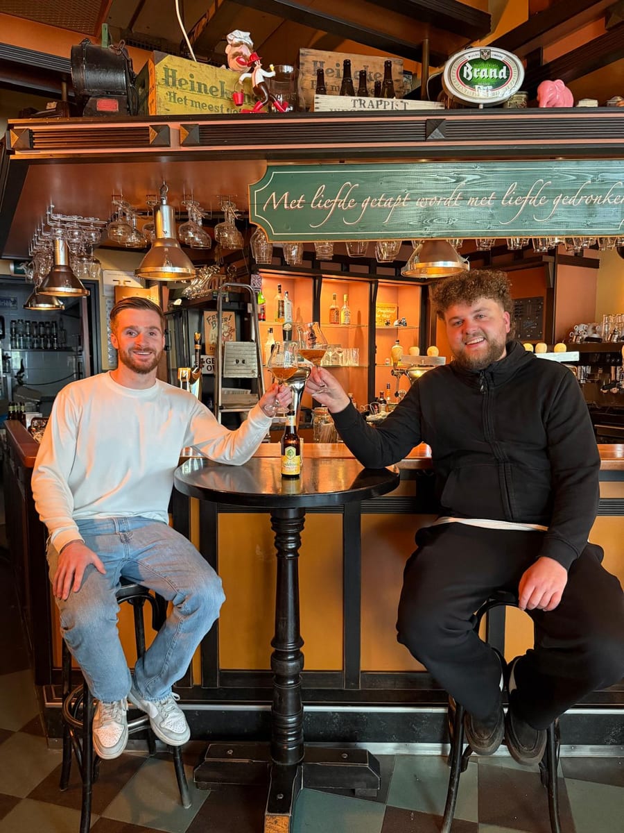 Bas van der Sterren en Menno Tros, eigenaren van café De Kletser in Horst